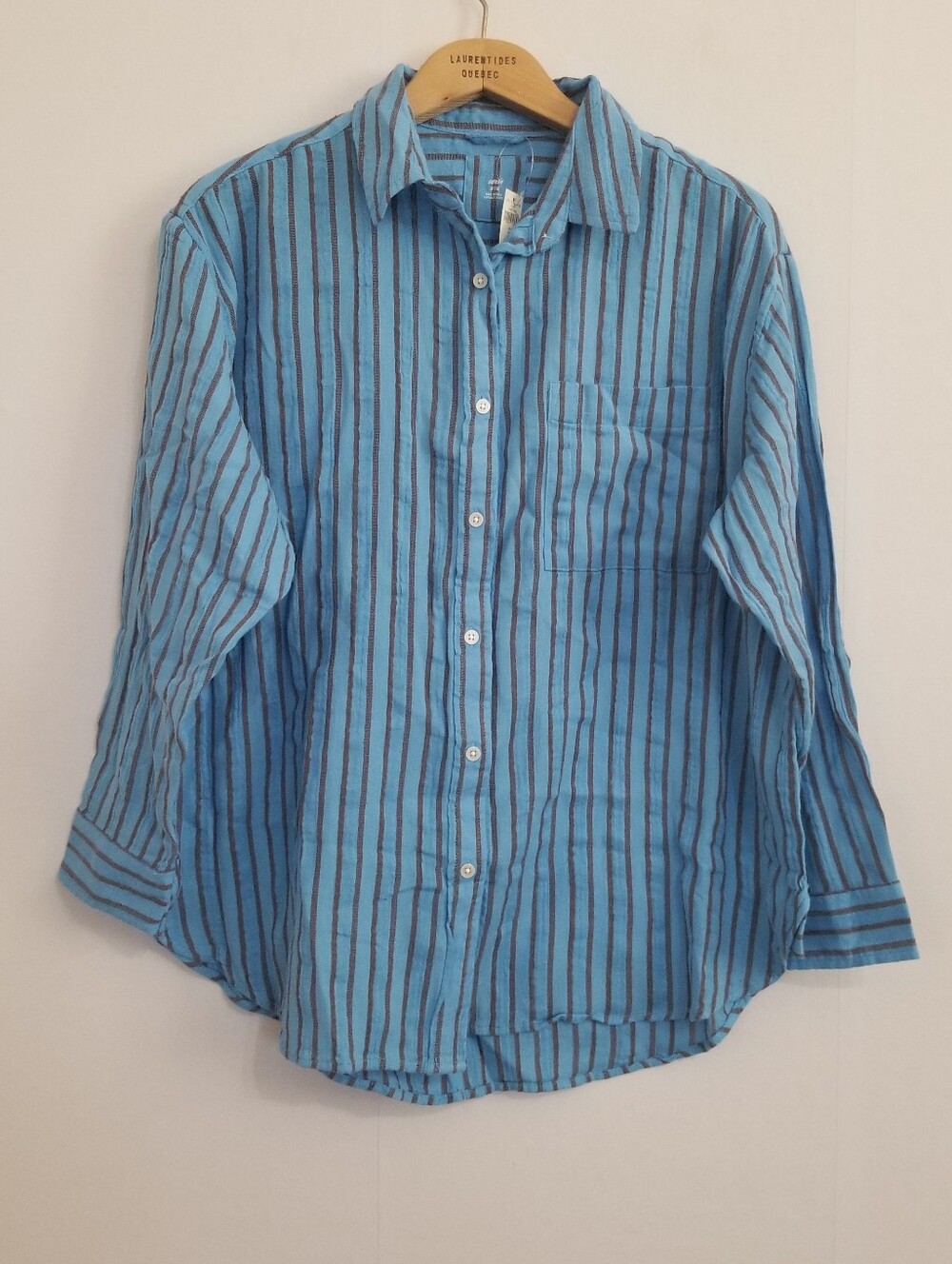 NWT Aerie Blue Striped Gauze Coverup Button Down Shirt Size Medium - Picture 2 of 9